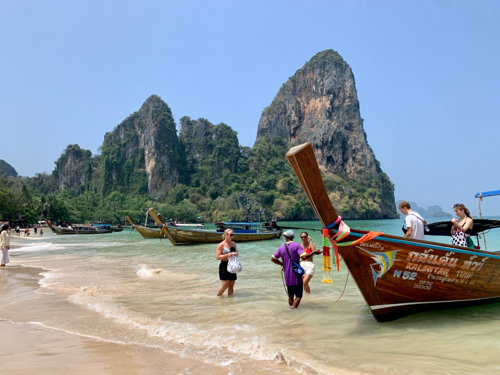 Backpacking in Vietnam &&nbsp;Thailand